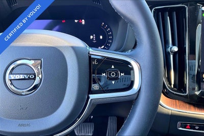 2024 Volvo XC60 B5 Plus Dark Theme