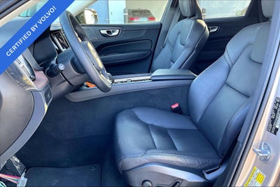 2024 Volvo XC60 B5 Plus Dark Theme