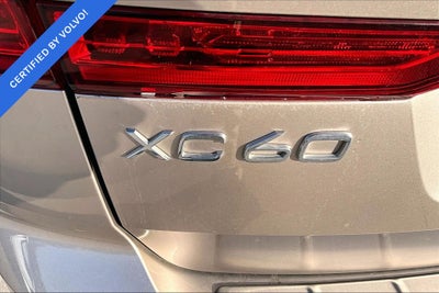 2024 Volvo XC60 B5 Plus Dark Theme