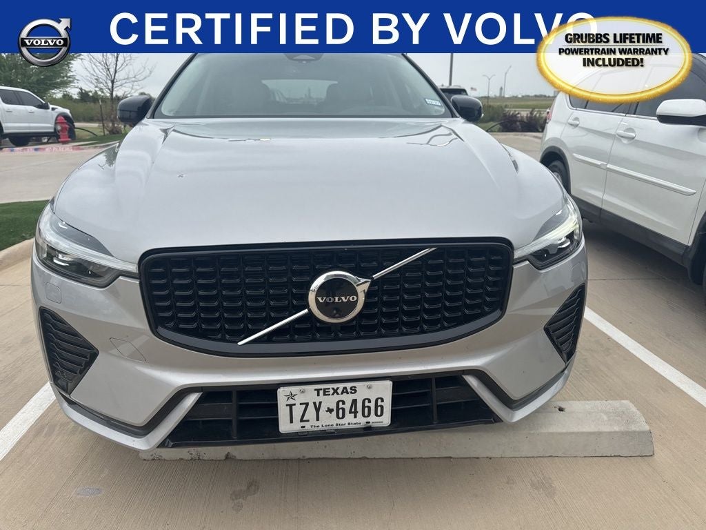 2024 Volvo XC60 B5 Plus Dark Theme