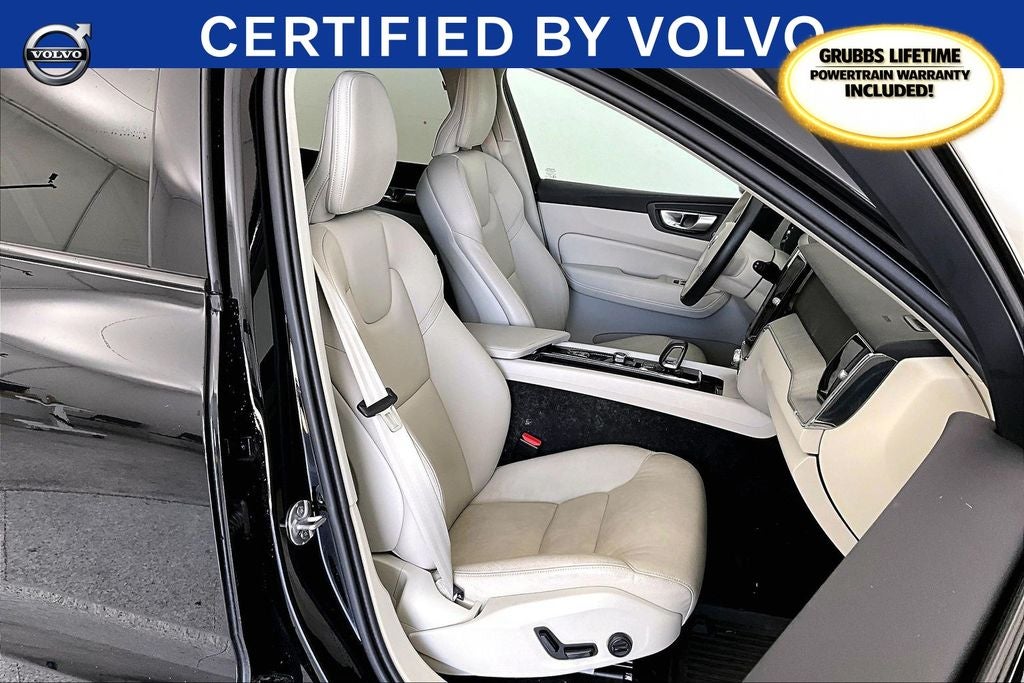 2024 Volvo XC60 B5 Plus Dark Theme