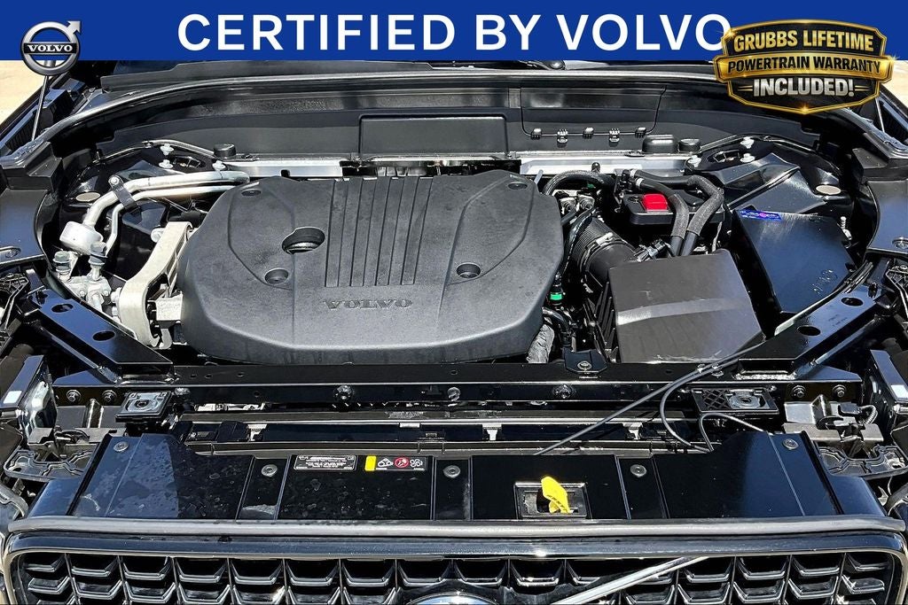 2024 Volvo XC60 B5 Plus Dark Theme