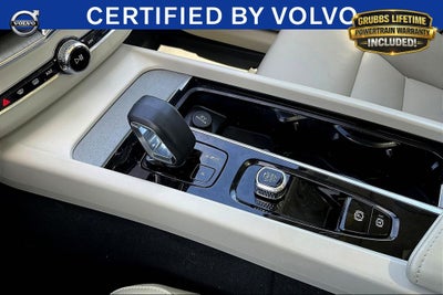 2024 Volvo XC60 B5 Plus Dark Theme