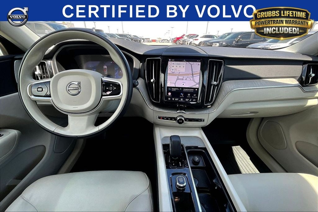 2024 Volvo XC60 B5 Plus Dark Theme