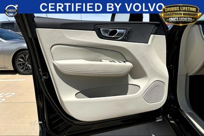 2024 Volvo XC60 B5 Plus Dark Theme