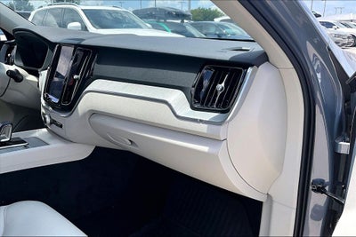 2024 Volvo XC60 B5 Plus Dark Theme