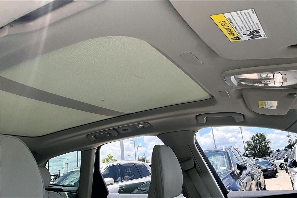2024 Volvo XC60 B5 Plus Dark Theme