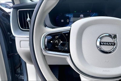 2024 Volvo XC60 B5 Plus Dark Theme