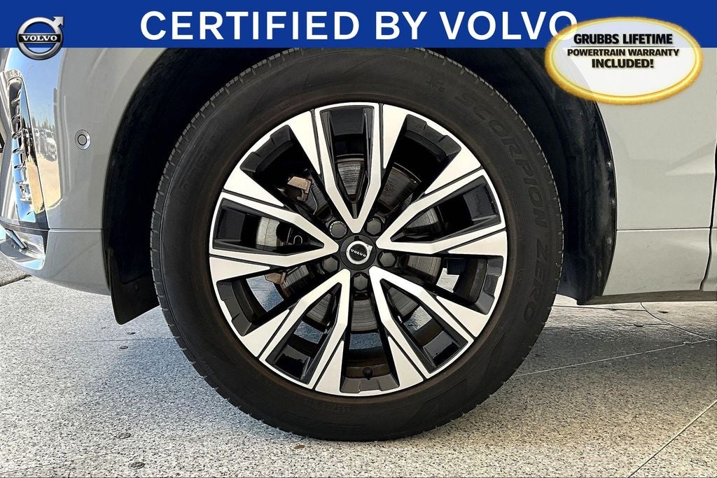 2024 Volvo XC60 B5 Plus Dark Theme