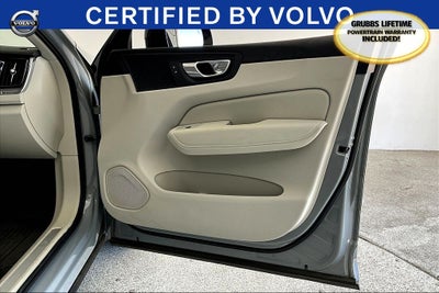 2024 Volvo XC60 B5 Plus Dark Theme