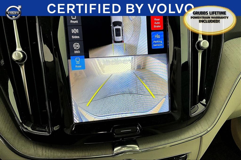 2024 Volvo XC60 B5 Plus Dark Theme