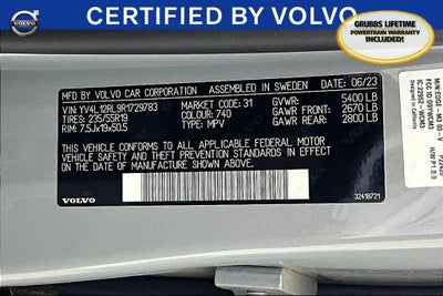 2024 Volvo XC60 B5 Plus Dark Theme