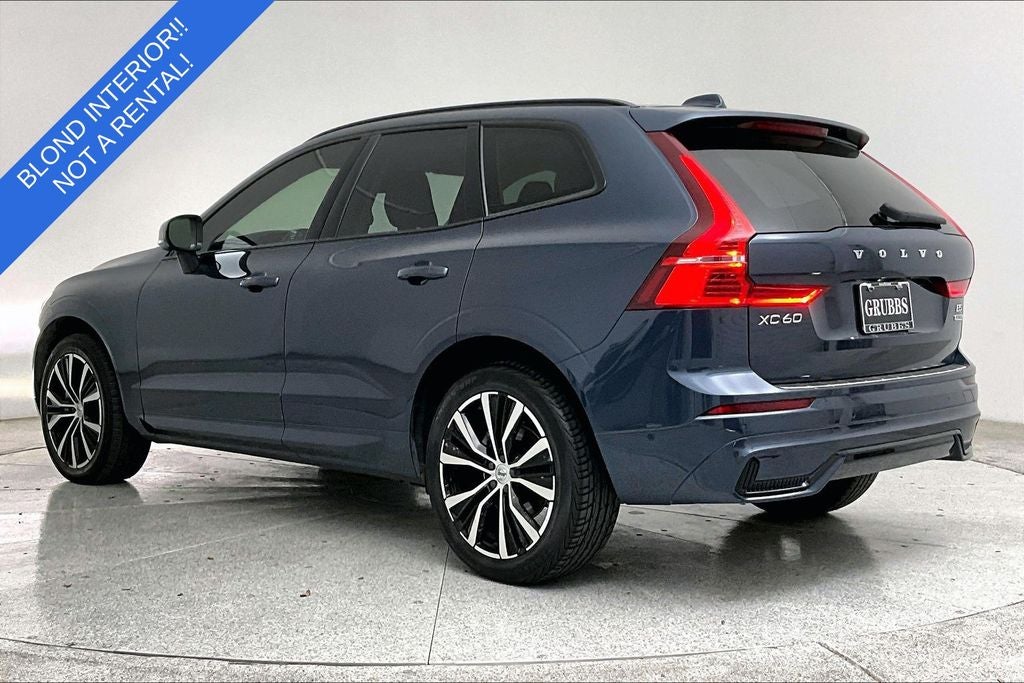 2024 Volvo XC60 B5 Plus Dark Theme