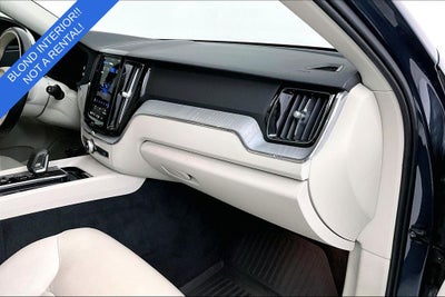 2024 Volvo XC60 B5 Plus Dark Theme