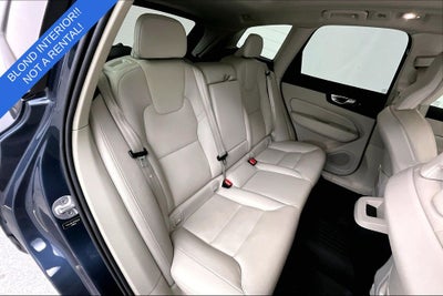 2024 Volvo XC60 B5 Plus Dark Theme