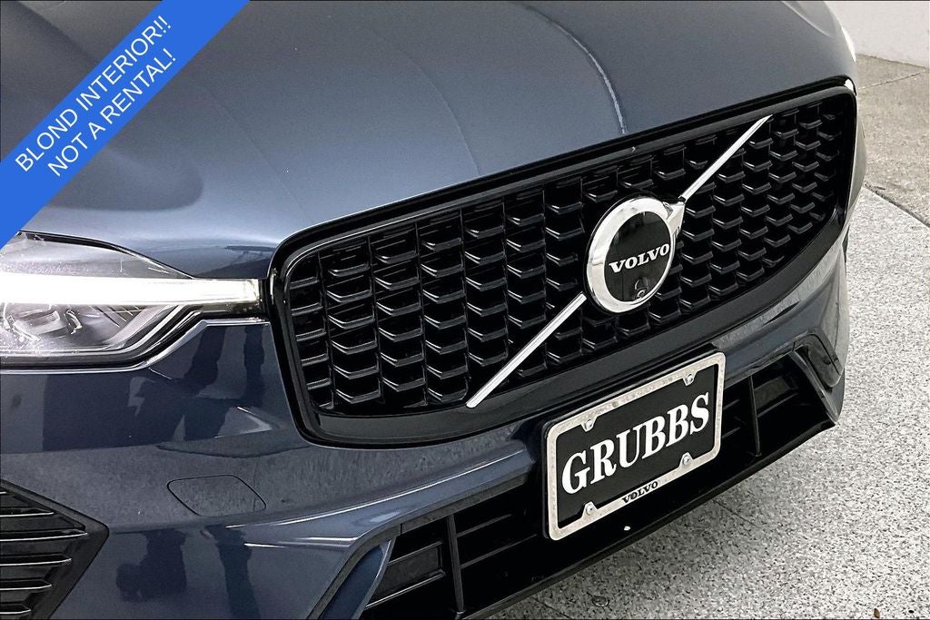 2024 Volvo XC60 B5 Plus Dark Theme
