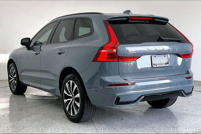2024 Volvo XC60 B5 Plus Dark Theme