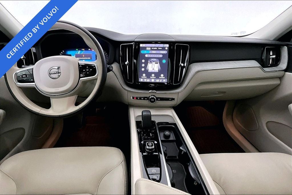 2024 Volvo XC60 B5 Plus Dark Theme