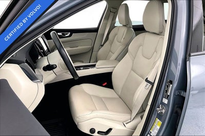 2024 Volvo XC60 B5 Plus Dark Theme