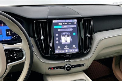 2024 Volvo XC60 B5 Plus Dark Theme
