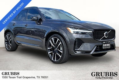 2024 Volvo XC60 B5 Ultimate Dark Theme