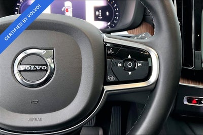 2024 Volvo XC60 B5 Ultimate Dark Theme