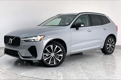 2024 Volvo XC60 B5 Ultimate Dark Theme