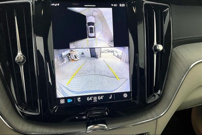 2024 Volvo XC60 B5 Ultimate Dark Theme