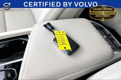 2024 Volvo XC60 B5 Ultimate Dark Theme