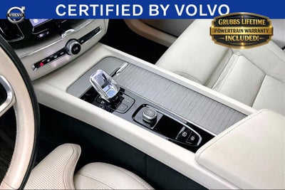 2024 Volvo XC60 B5 Ultimate Dark Theme