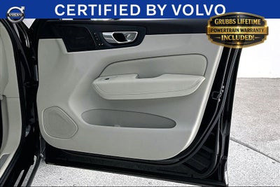 2024 Volvo XC60 B5 Ultimate Dark Theme
