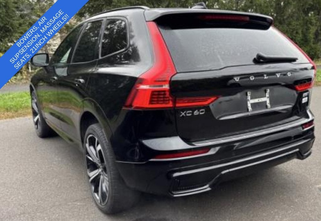 2024 Volvo XC60 B5 Ultimate Dark Theme