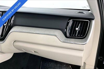 2023 Volvo XC60 B5 Plus Bright Theme