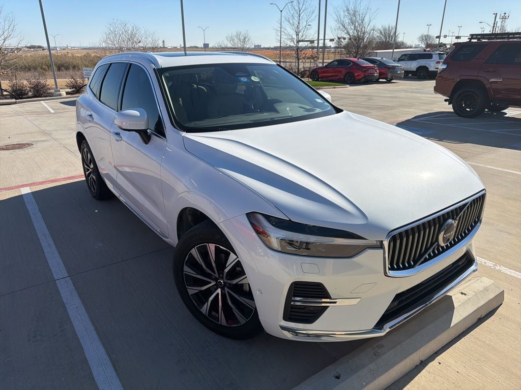 2023 Volvo XC60 B5 Plus Bright Theme
