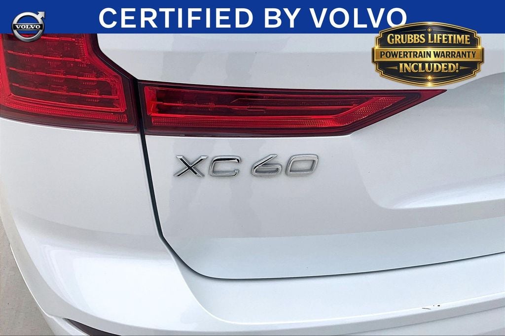 2023 Volvo XC60 B5 Plus Dark Theme