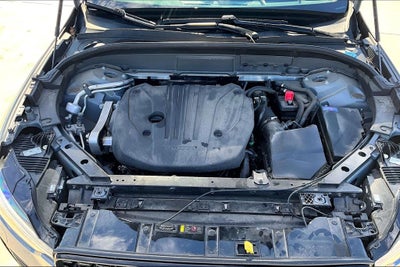 2023 Volvo XC60 B5 Ultimate Dark Theme