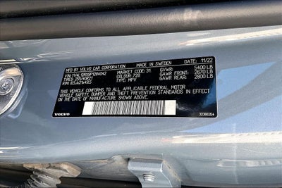 2023 Volvo XC60 B5 Ultimate Dark Theme