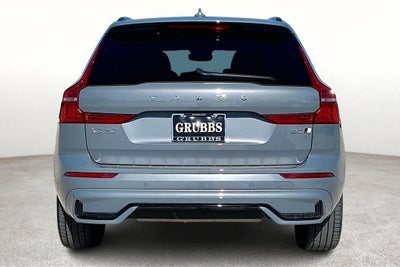 2023 Volvo XC60 B5 Ultimate Dark Theme