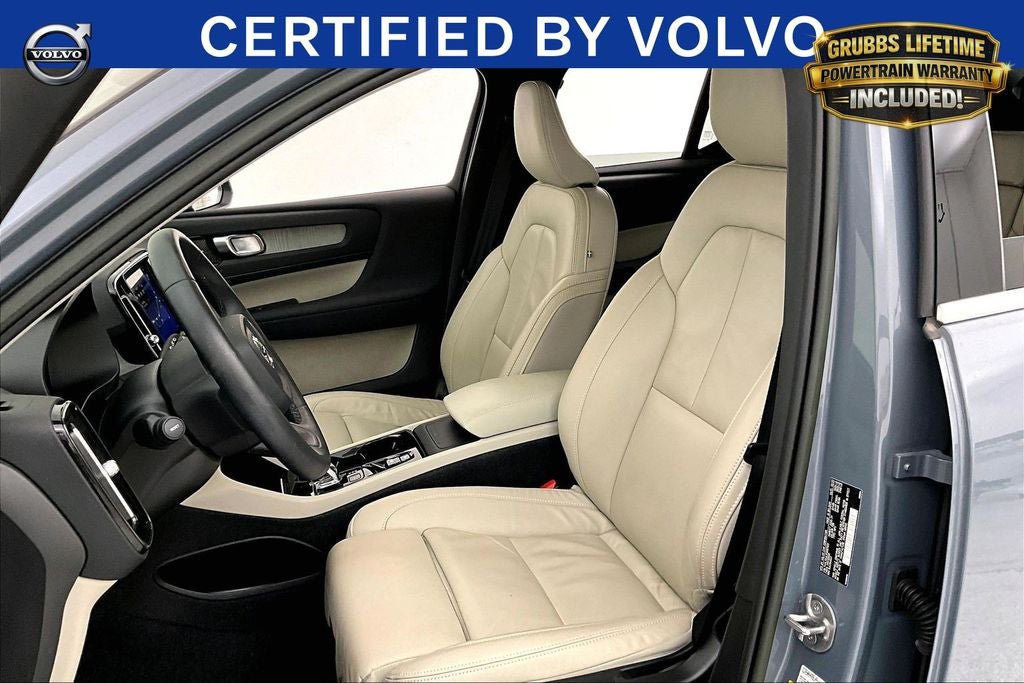 2023 Volvo XC40 Ultimate