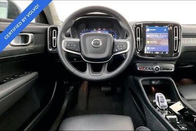 2025 Volvo XC40 B5 Plus Dark Theme