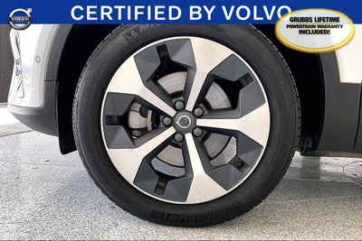 2025 Volvo XC40 B5 Plus Dark Theme