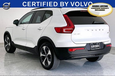 2025 Volvo XC40 B5 Plus Dark Theme