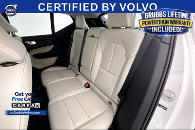 2025 Volvo XC40 B5 Plus Dark Theme