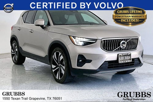 2023 Volvo XC40 B5 Plus Bright Theme