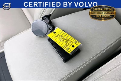 2023 Volvo XC40 B5 Plus Bright Theme