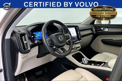 2023 Volvo XC40 B5 Plus Bright Theme