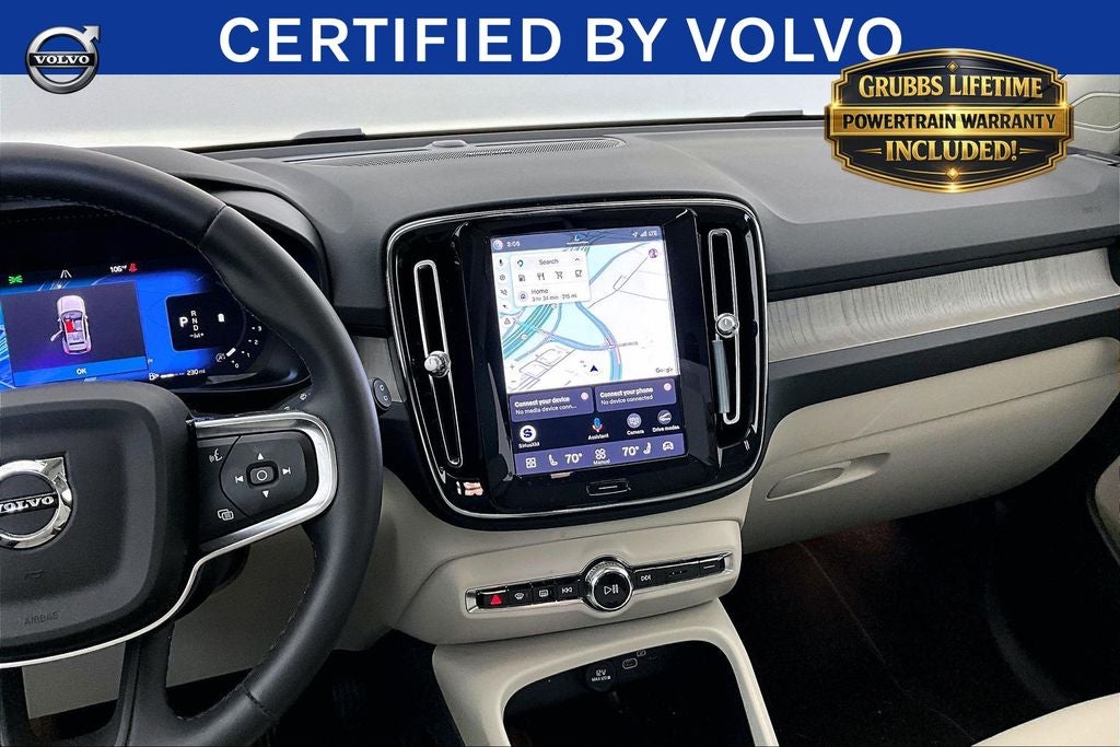2023 Volvo XC40 B5 Plus Bright Theme