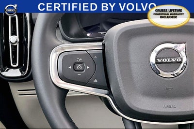 2024 Volvo XC40 B5 Plus Bright Theme