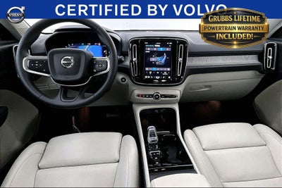 2024 Volvo XC40 B5 Plus Bright Theme
