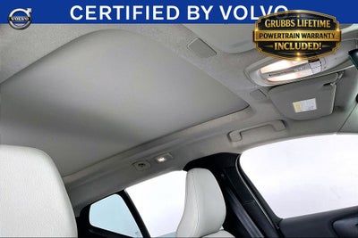 2024 Volvo XC40 B5 Plus Bright Theme
